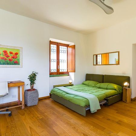 Kamyhouse Una Tranquilla Struttura Nel Verde Vila Nápoles Exterior foto