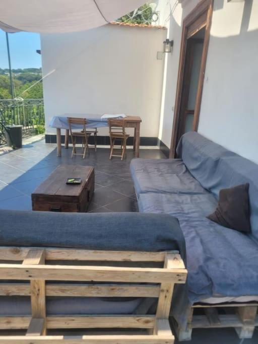 Kamyhouse Una Tranquilla Struttura Nel Verde Vila Nápoles Exterior foto