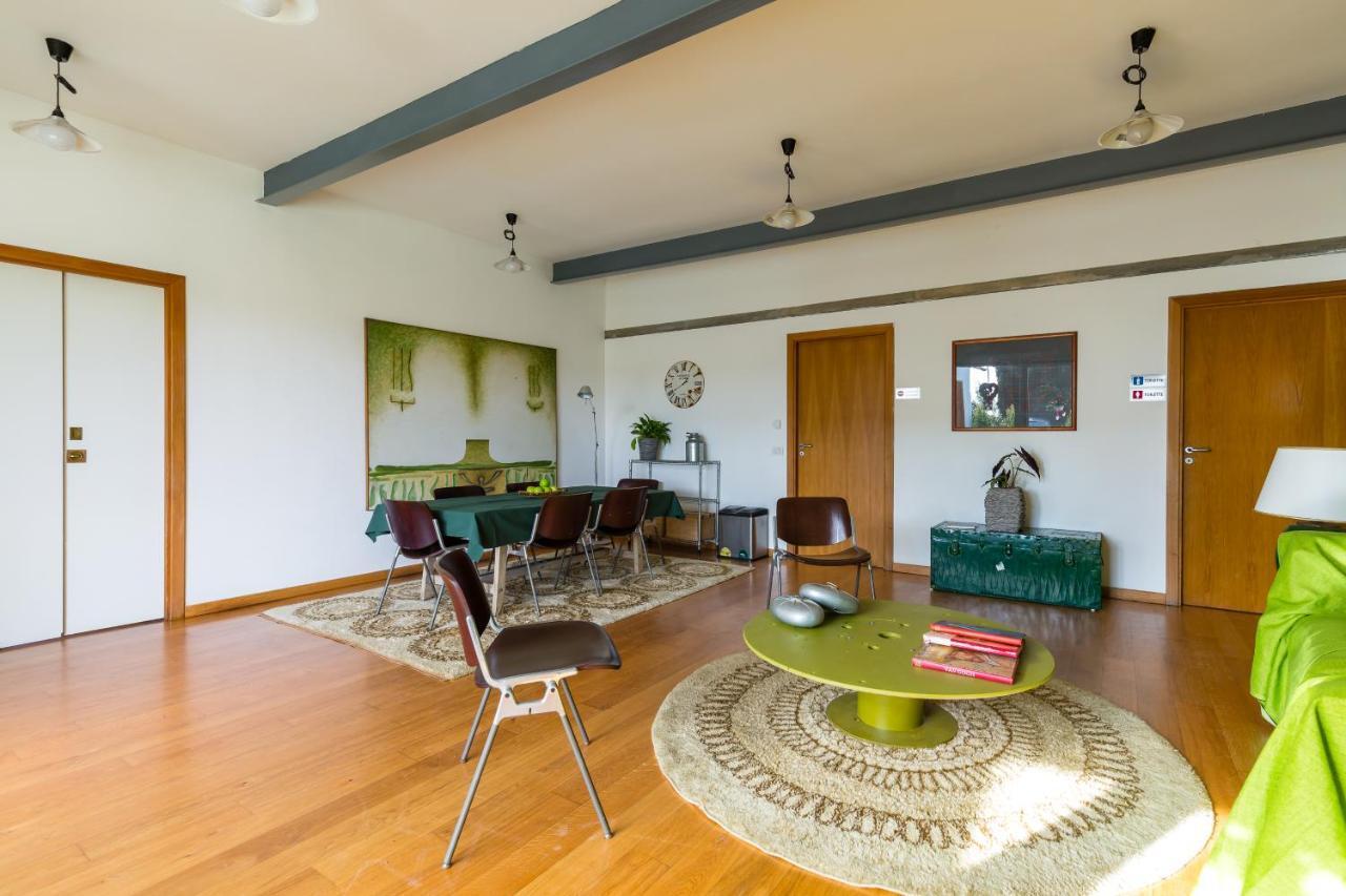 Kamyhouse Una Tranquilla Struttura Nel Verde Vila Nápoles Exterior foto