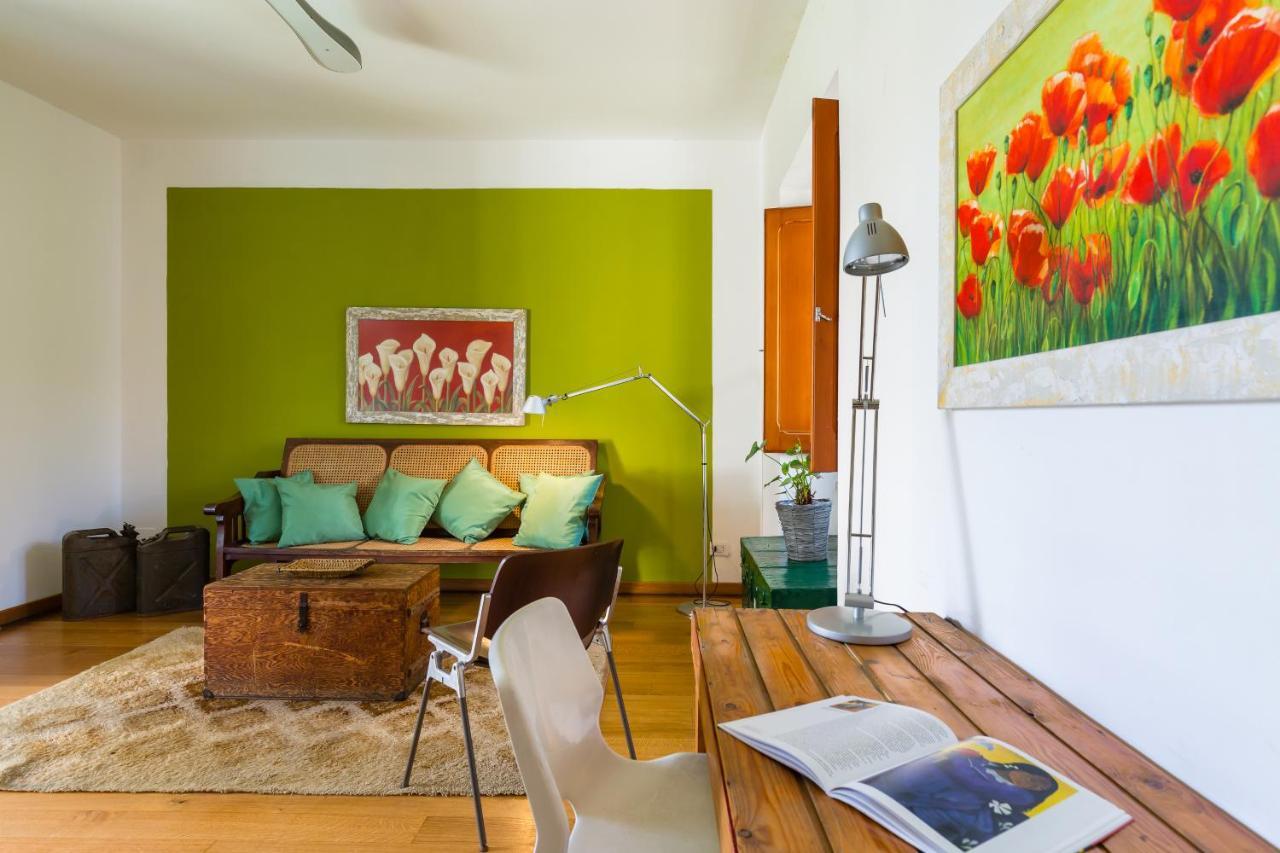 Kamyhouse Una Tranquilla Struttura Nel Verde Vila Nápoles Exterior foto
