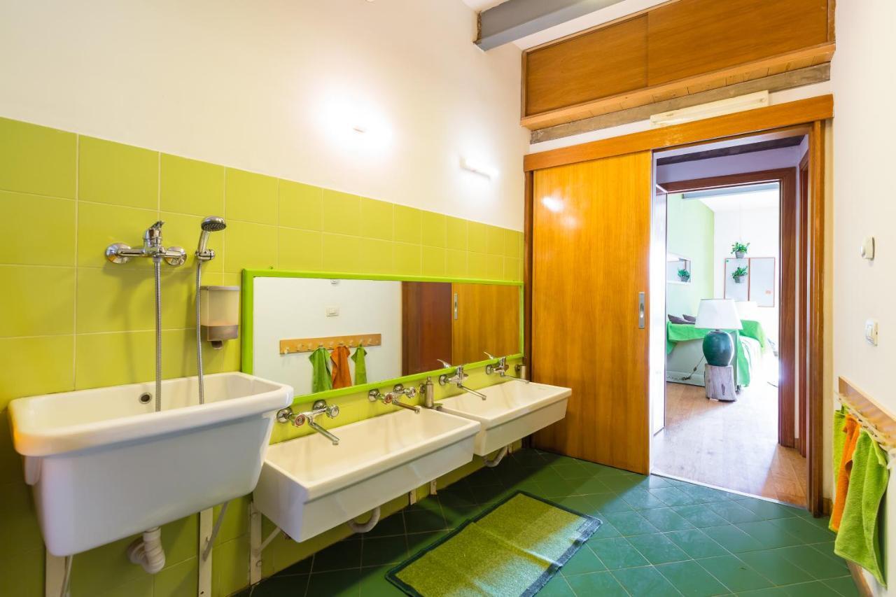 Kamyhouse Una Tranquilla Struttura Nel Verde Vila Nápoles Exterior foto